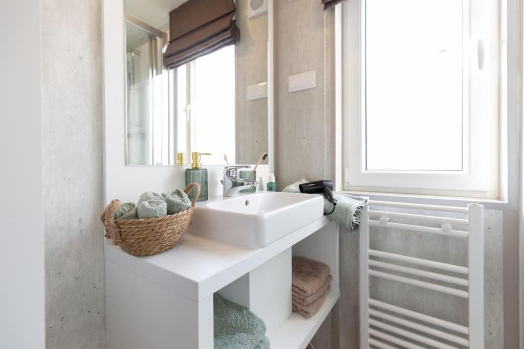 Gemuetliches, Voll Ausgestattes Tiny House Apartment Vilseck Exterior photo